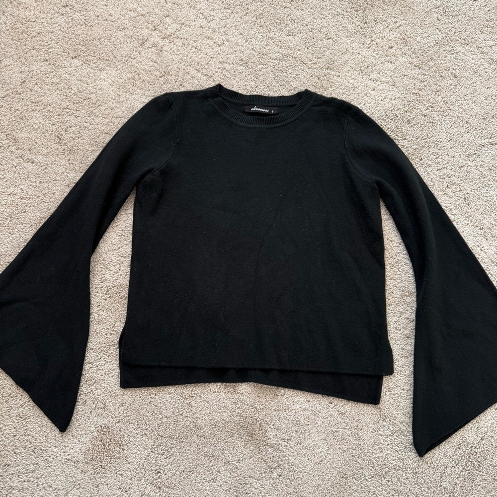 Olivaceous Black Bell Sleeve Top S